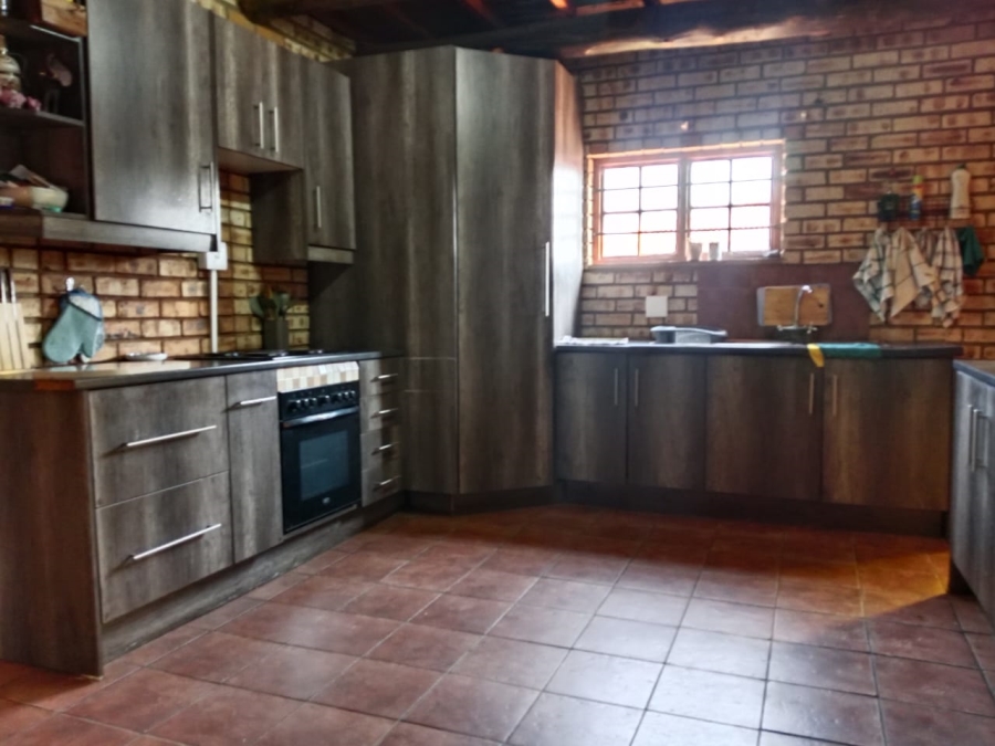 5 Bedroom Property for Sale in Kuruman Northern Cape
